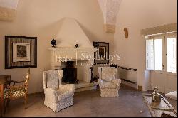 Charm and privacy in Salento