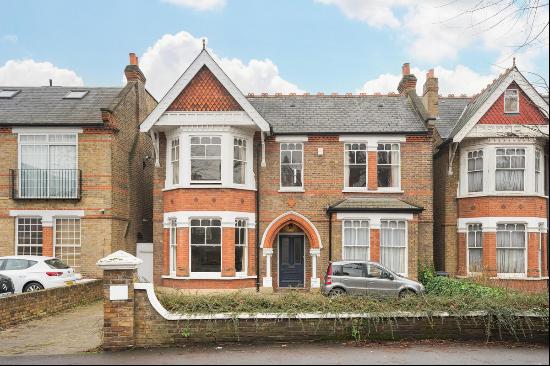 Madeley Road, London, W5