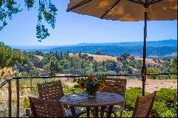 Country Elegance in Geyserville Hills