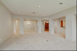 A Rare Spacious Luxurious Buckhead Rental