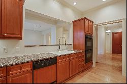 A Rare Spacious Luxurious Buckhead Rental