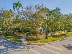 5905 N Bay Rd, Miami Beach FL 33140