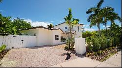 691 Ridgewood Rd, Key Biscayne FL 33149