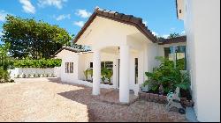 691 Ridgewood Rd, Key Biscayne FL 33149