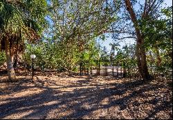 620 Jackson Way, Longboat Key, FL 34228