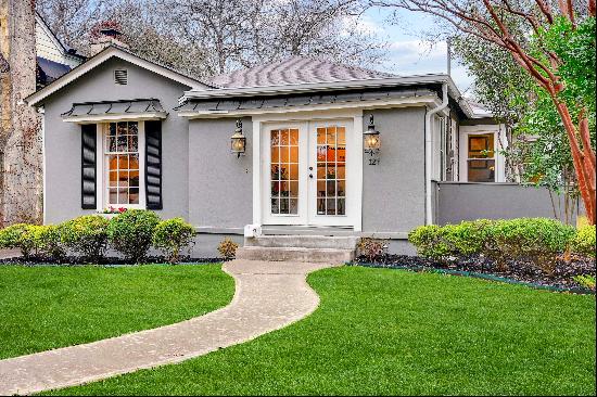 Charming Alamo Heights Home with Guest House