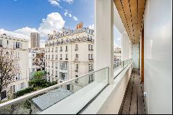 Paris 6th District - A 3-bed apartment with terraces