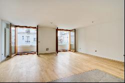 Paris 6th District - A 3-bed apartment with terraces