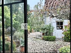 Idyllic farmhouse with outbuildings in the Loire valley with 4 hectares of land