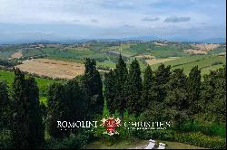 LUXURY VILLA WITH POOL FOR SALE IN MARCHE