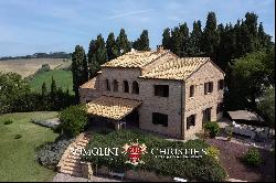 LUXURY VILLA WITH POOL FOR SALE IN MARCHE