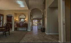 2501 East Bluejay Bluff Lane, Green Valley, AZ 85614