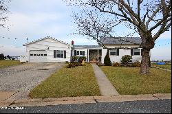 87 Cayuga Avenue, Oceanport NJ 07757