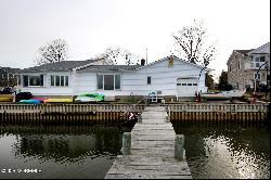 87 Cayuga Avenue, Oceanport NJ 07757