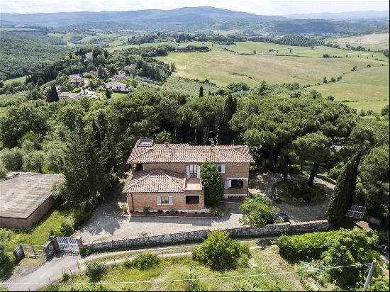 Strada di Poggiarello La Ripa, Siena, Tuscany, Italy, 53035