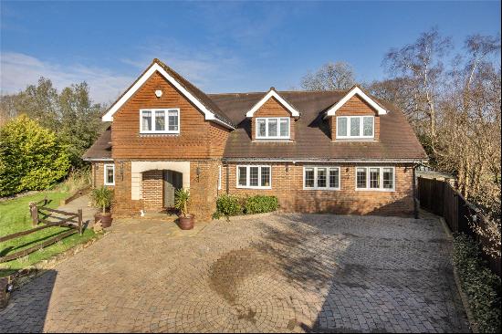 Heathfield Road, Burwash Weald, Etchingham, East Sussex, TN19 7LB