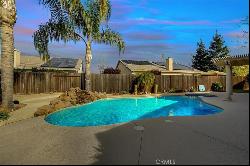 1431 Valley Court, Yuba City CA 95993