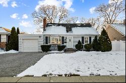 102 Suffolk Road, Massapequa NY 11758