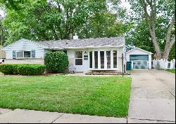 271 LYONS Drive, Troy MI 48083