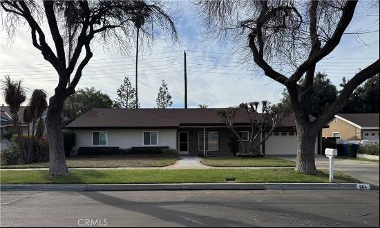 284 E Merrimac Court, Upland CA 91784