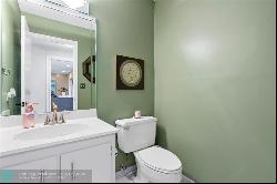 108 Dunwoody Ln #108, Hollywood FL 33021