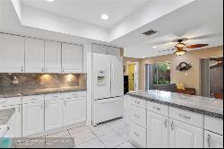 108 Dunwoody Ln #108, Hollywood FL 33021