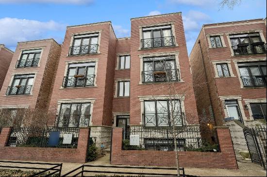 2717 N Wilton Avenue #1S, Chicago IL 60614