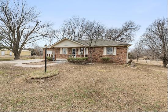 15897 SW Indianola Rd, Rose Hill KS 67133