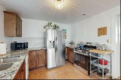 423 14th Street NW, Albuquerque NM 87104