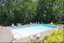 Charming 3-Bedroom Unit in Ridgefield, CT