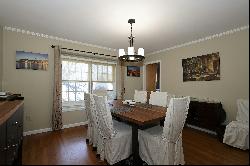 Charming 3-Bedroom Unit in Ridgefield, CT