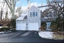 Charming 3-Bedroom Unit in Ridgefield, CT