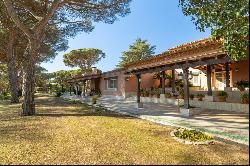 Large property with privacy and sea views in Llavaneres - Costa BCN