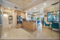 501 Avellino Isles Cir