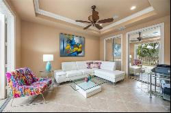 501 Avellino Isles Cir