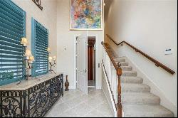 501 Avellino Isles Cir