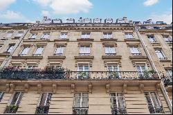 Sale - Apartment Paris 16th (Porte-Dauphine)