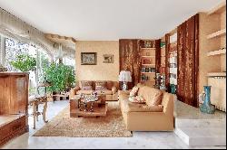 Paris 7th District - 3 bed apartment - Balconies, Eiffel Tower