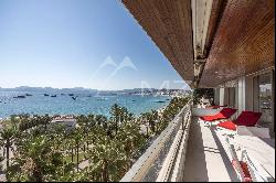 Cannes - Croisette - 3-room apartment with panoramic sea view