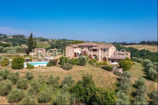 Enchanting Farm Amidst the Rolling Tuscan Hills