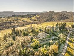 Elegant Farmhouse with Pool and Tennis Court in Chianti Classico