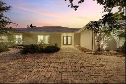 6670 Riviera Dr, Coral Gables FL 33146