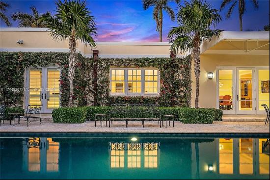 302 Via Linda, Palm Beach, FL, 33480-3407