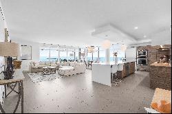 Panoramic Gulf Views From Modern Coastal Destin Condo