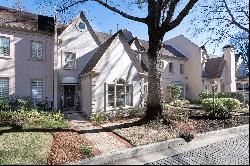 Gorgeous Move-in Ready Townhome in a Gated Community