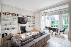 Refurbished three-bedroom apartment in the heart of St John’s Wood