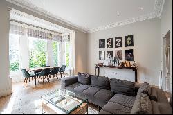 Refurbished three-bedroom apartment in the heart of St John’s Wood