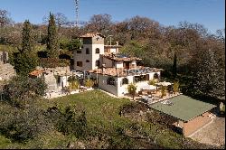 Splendid villa nestled in the hills of Tuscia