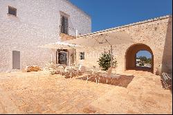 Elegant Apulian Masseria where tradition meets luxury