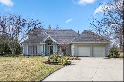 Stunning Villa on Sycamore Hills Golf Course